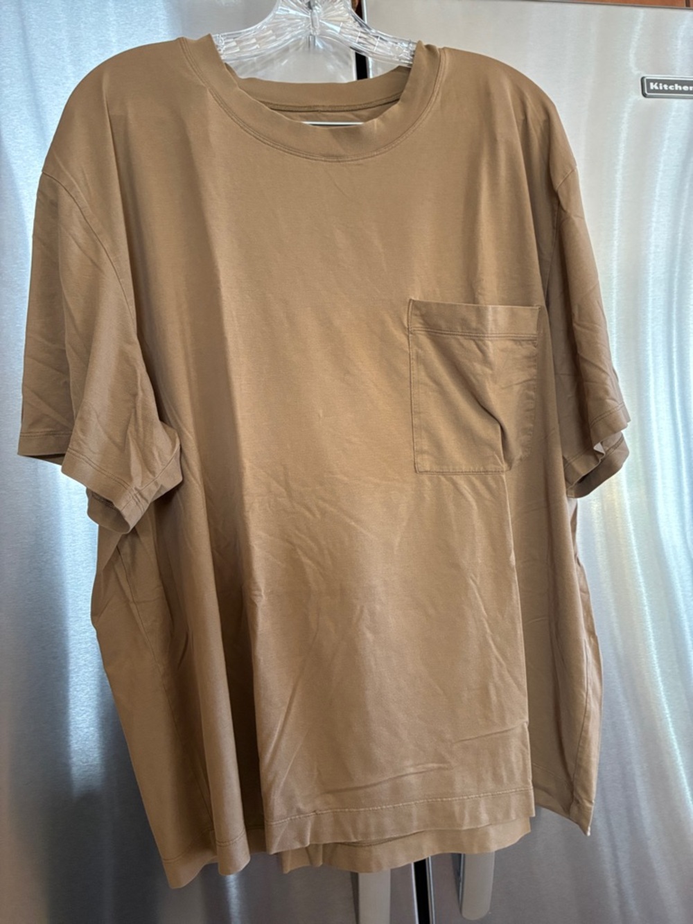 Lululemon Classic Men's Short-Sleeve Pocket Tee in Tan/Tobacco Color
